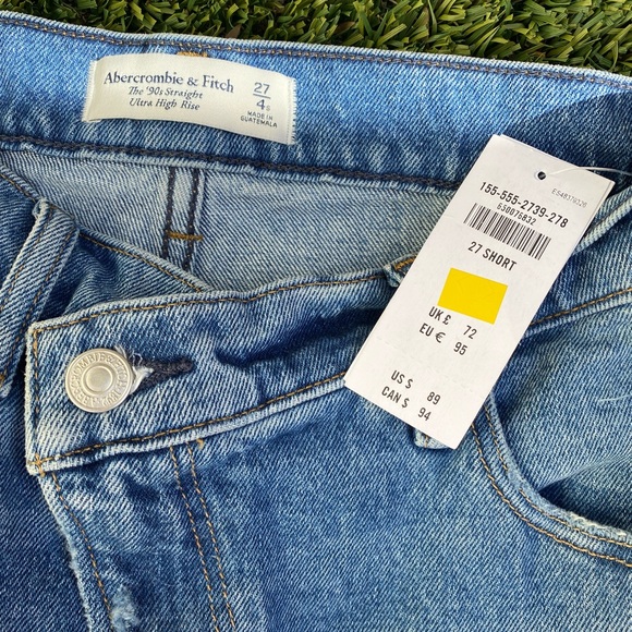 Abercrombie & Fitch 90’s Straight Ultra High Rise Denim - Picture 4 of 5